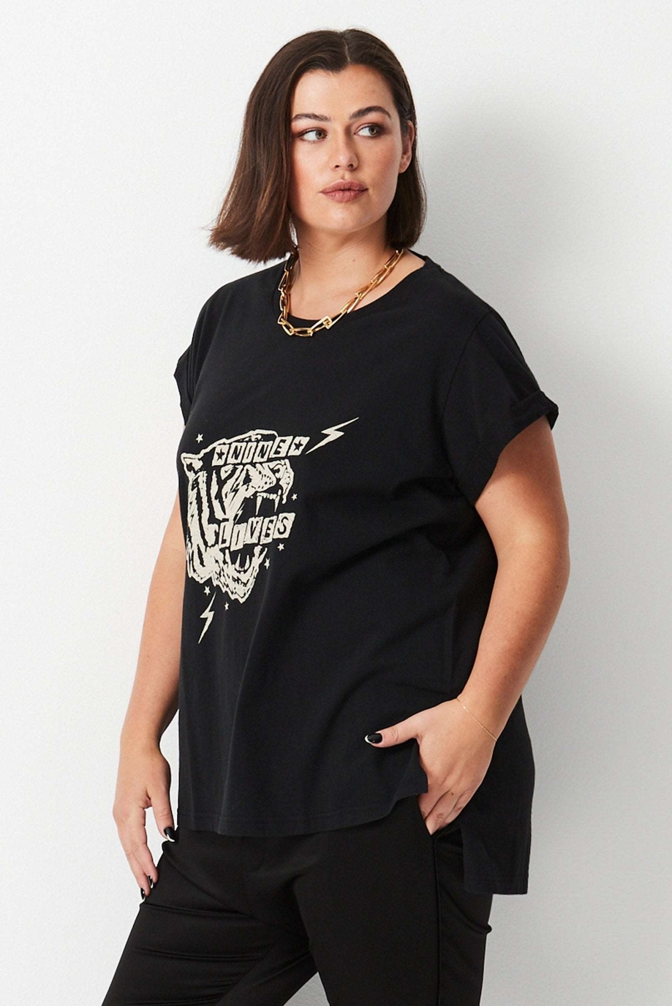 9 Lives Tee - Black - 17 Sundays17 Sundays9 Lives Tee - Black