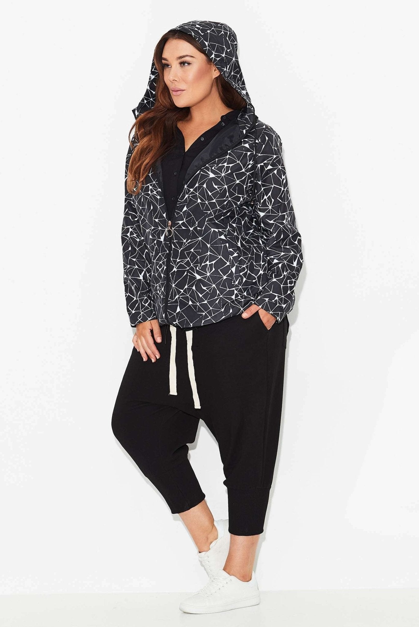 Electric Love Recycled Raincoat - Black Multi - 17 Sundays17 Sundaysmodel wears 17 Sundays plus size raincoat in electric love print