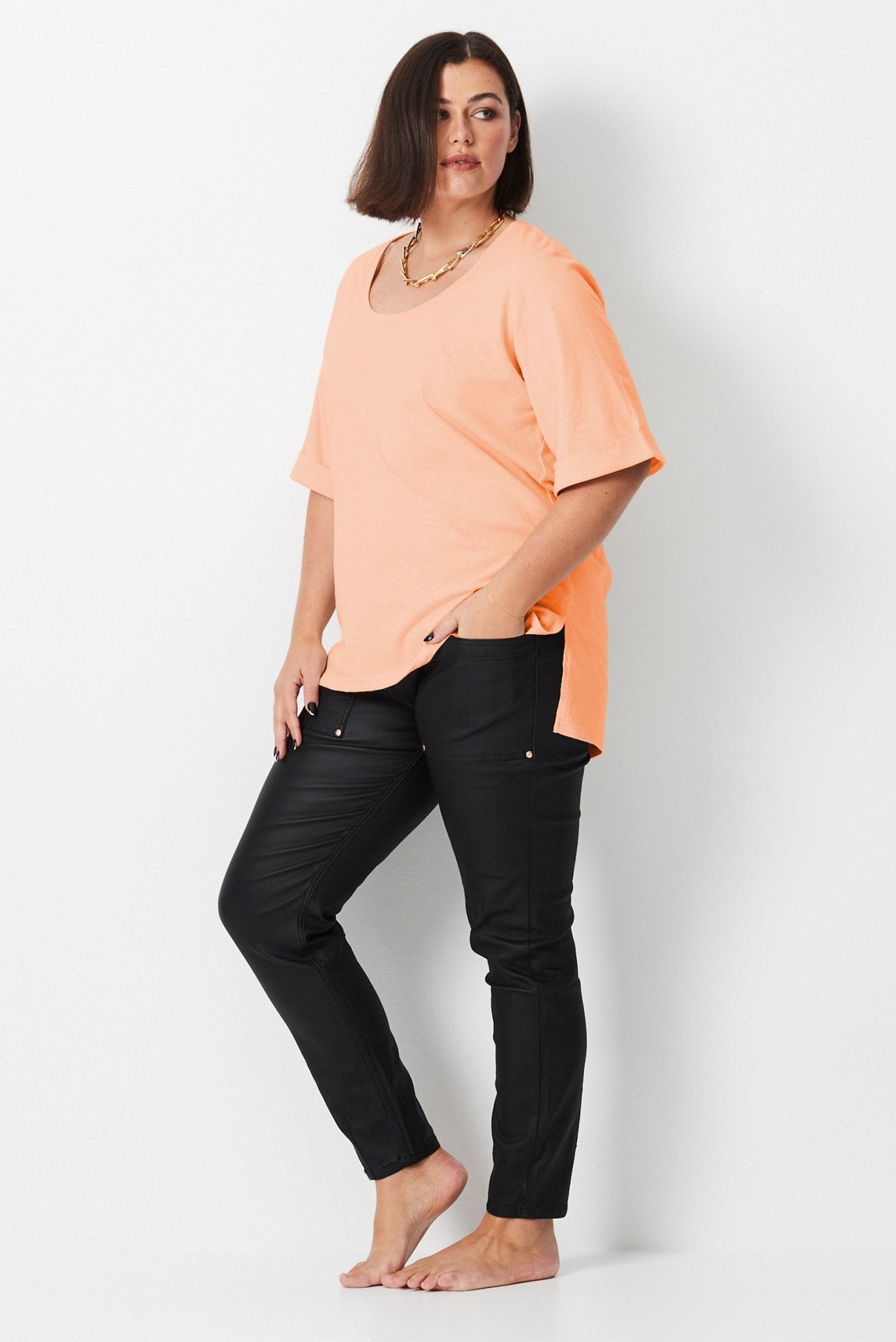 Linen U Neck Step Hem Tee - Tangerine - 17 Sundays17 SundaysLinen U Neck Step Hem Tee - Tangerine